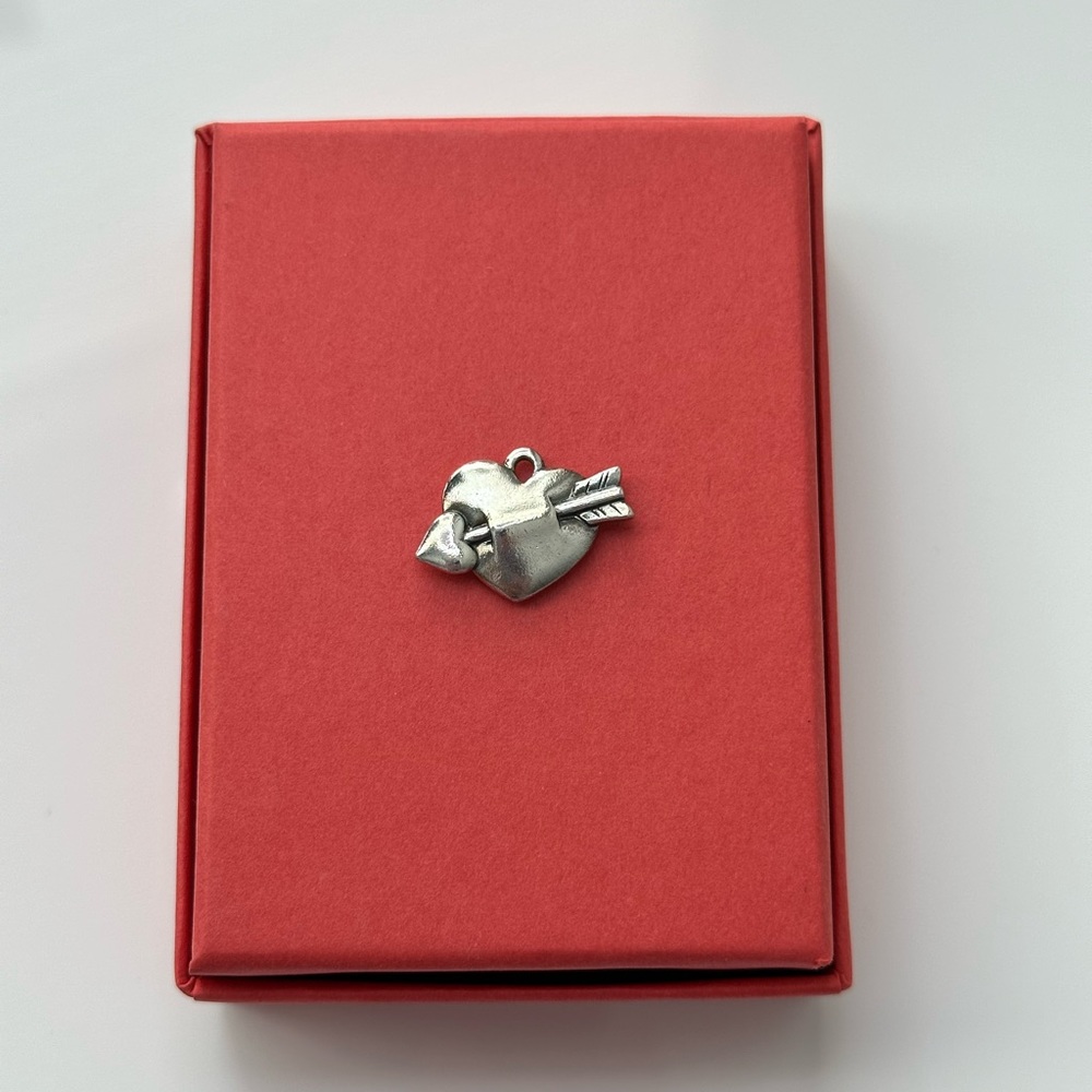 Retired James Avery Love Struck Cupid Heart Charm